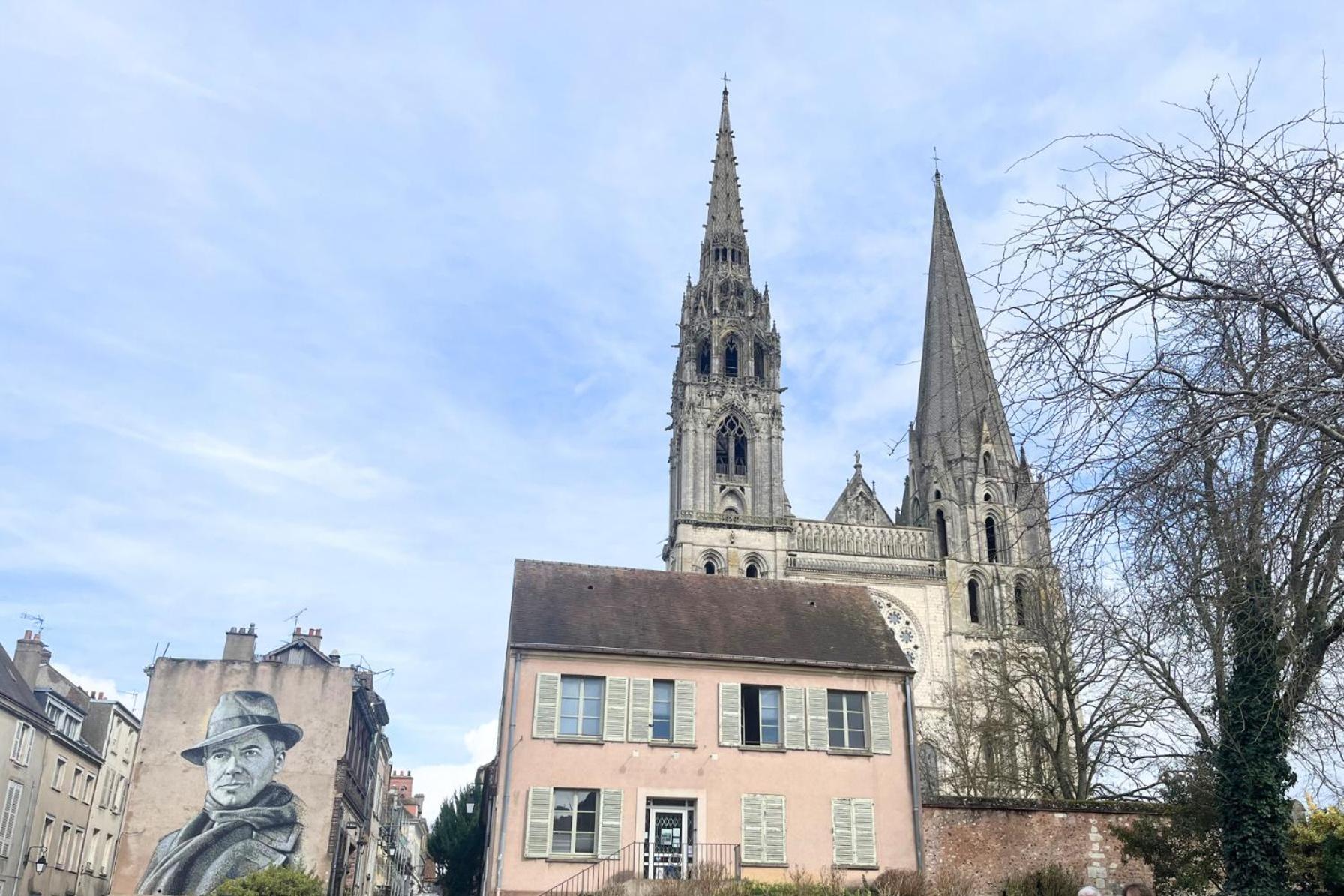 Henri En Scene - Charme & Confort En Hypercentre Chartres - Au Pied De La Cathedrale Exterior photo